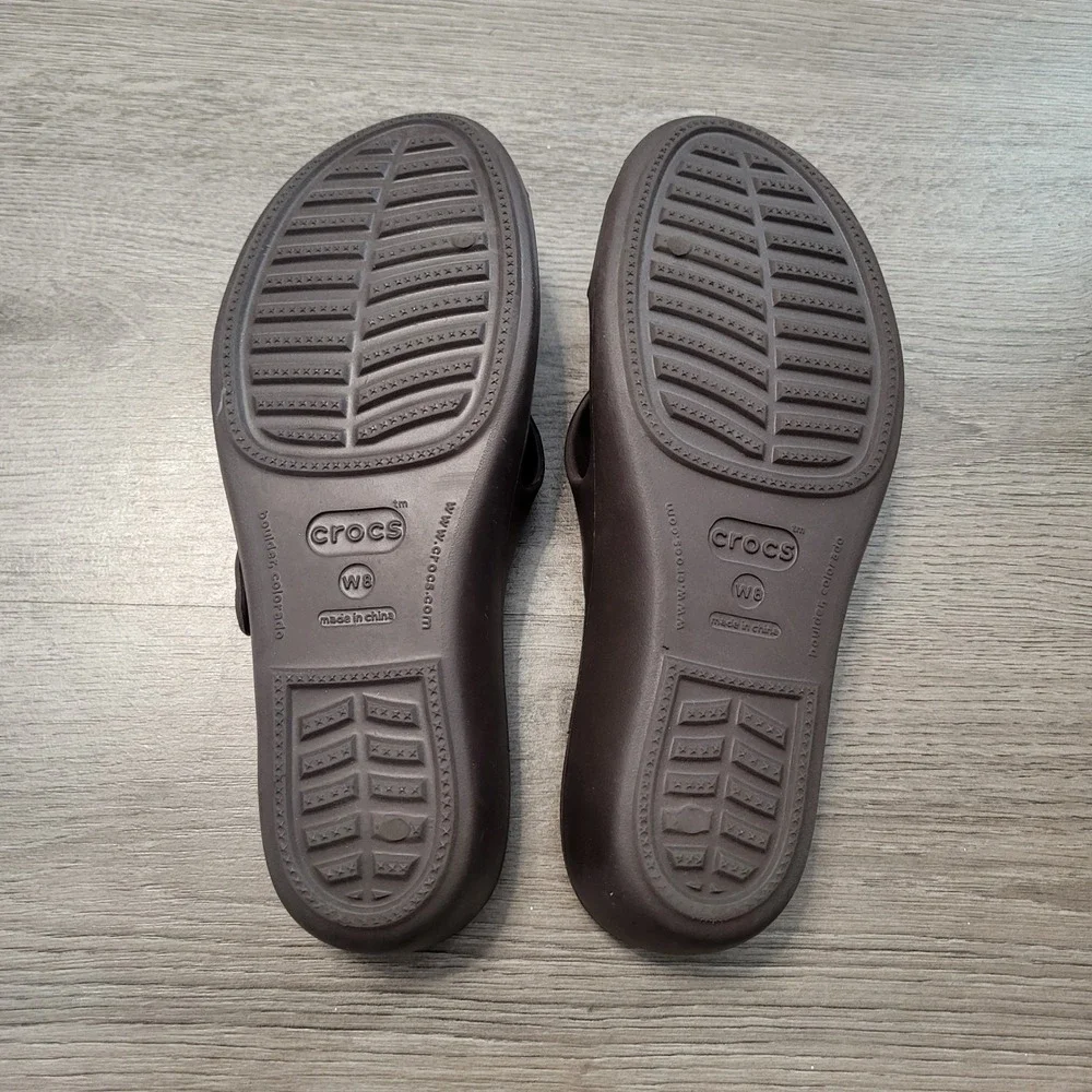 CROCS women size